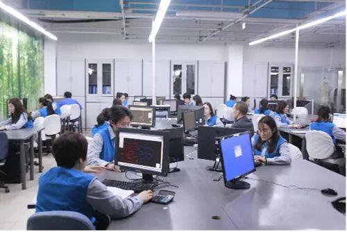 紅領魔幻工廠考察記 探秘互聯網時代制造業(yè)轉型的智能密碼